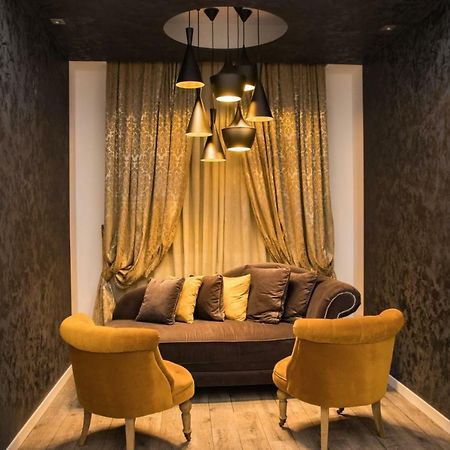 Double A Guest House Mestre Luaran gambar