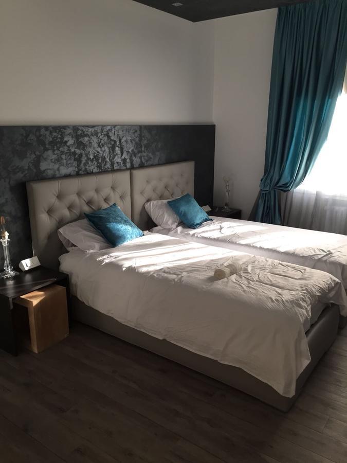 Double A Guest House Mestre Luaran gambar