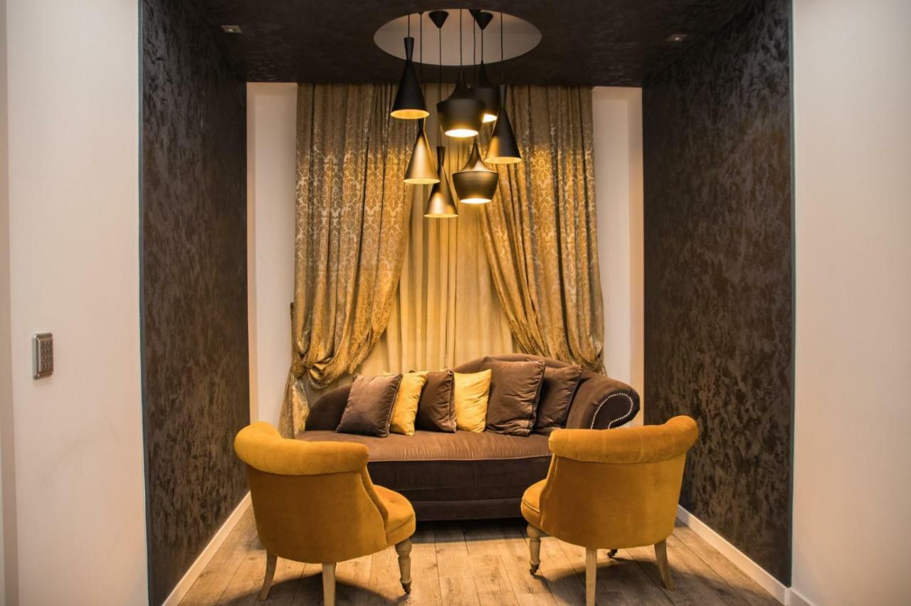 Double A Guest House Mestre Luaran gambar