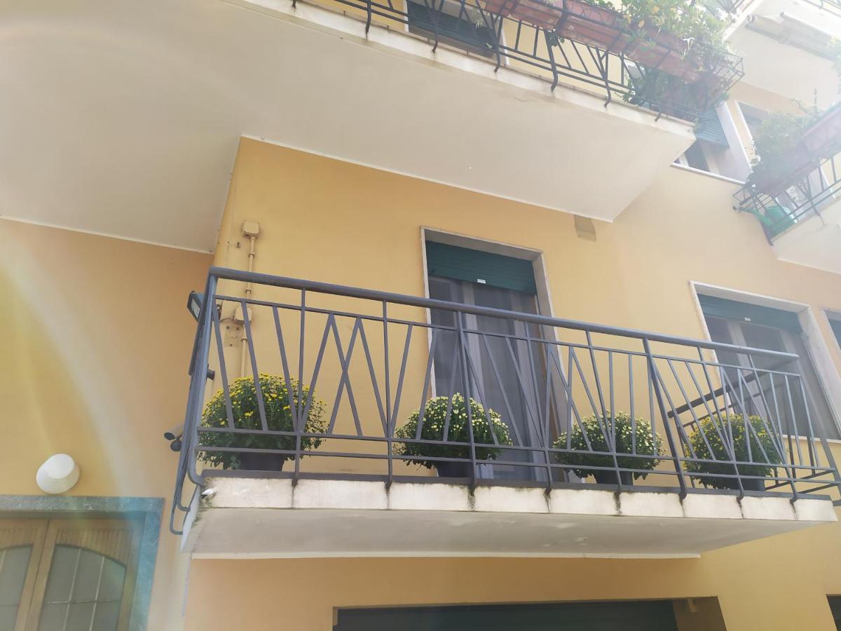 Double A Guest House Mestre Luaran gambar