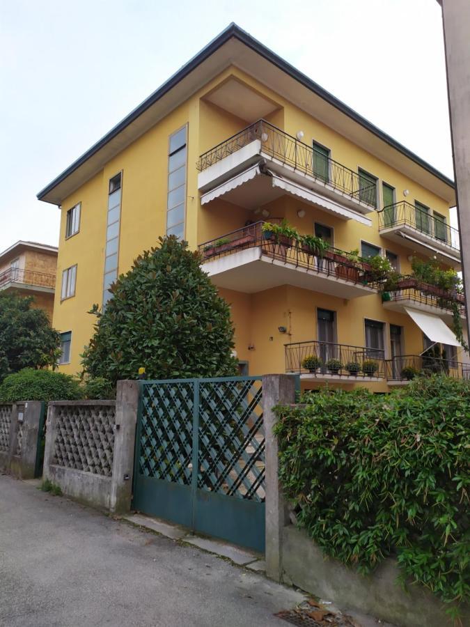 Double A Guest House Mestre Luaran gambar